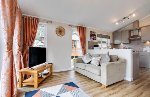 Wiseman's Bridge Casa | The Garnwen Lodge
