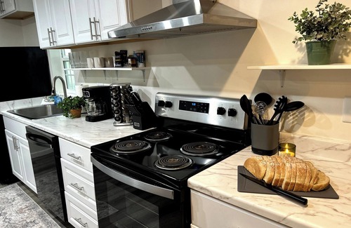 Grandview Casa | The Gathering Grove 6Bdrm/3King 3.5Bath-sleeps20+