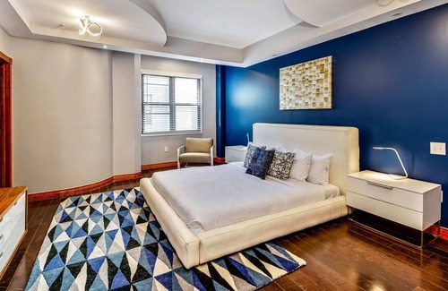 Chinatown Apartamento | The Gem - Stylish Penthouse With a Private Deck