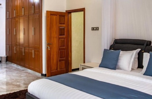 Kabale Cama Y Desayuno | The Georges' Residence : Superior King Room