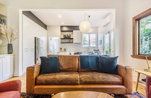St Kilda Casa | The Georgian Classic Comfort in St Kildas Heart