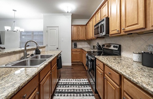 North by Northwest Casa | The Getaway - 4BR/2BA - Sleeps 9