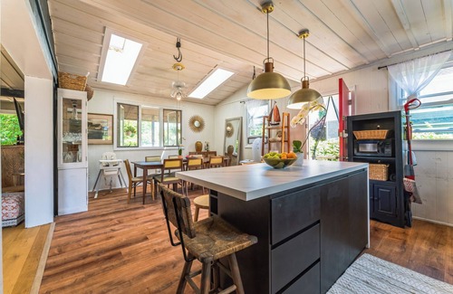 Briggs Farm Casa | The Getaway- beach, nature, Hottub, fire- relax!