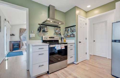 Burnt Chimney Casa | The Getaway Lodge near Roanoke/Bedford/Lynchburg