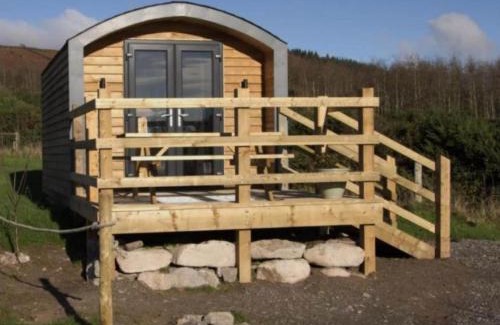 Dungarvan Casa | The Getaway - The Peregrine - Luxury Pet Friendly Glamping Cabin
