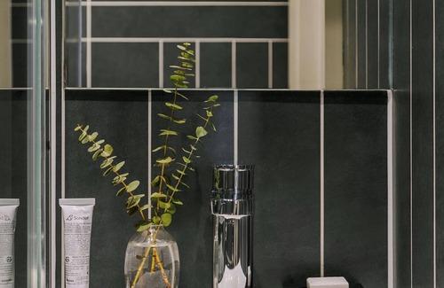 Earl's Court Hotel | The Gilbert Hotel Kensington, Sonder Hotel by Marriott Bonvoy™