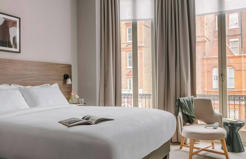Earl's Court Hotel | The Gilbert Hotel Kensington, Sonder Hotel by Marriott Bonvoy™