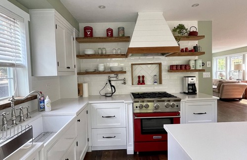 Innisfil Casa | The Gingerbread Guest House