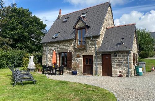 Beauficel Casa | The Gingerbread House Cottage