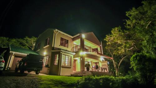 Okhahlamba Casa | The Giraffe House