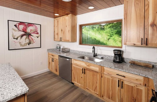 Gatlinburg Cabina | The Glades Escape - Ask About Free Attraction Tickets!