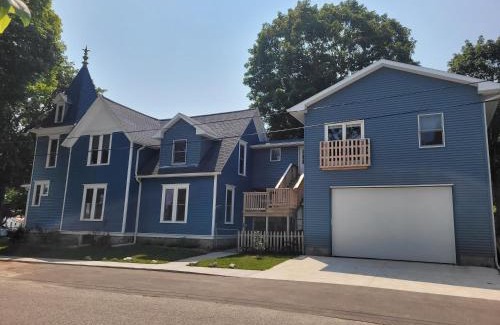 Elberta Casa | The Glarum House - Gorgeous Historic Home & Ac!