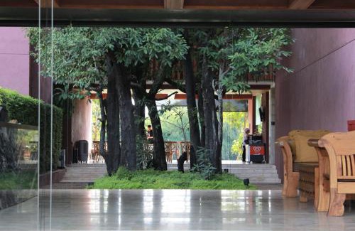 Kanchanaburi Hotel | The Glory River Kwai Hotel