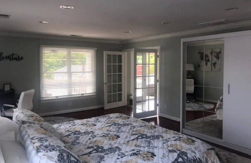 Zanoni Casa | The Gloucester "Main Street Retreat" will assist you in loving this small town!!