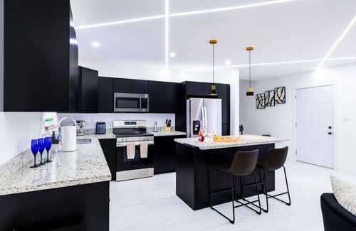 Ives Estates Casa | The Glowhouse Miami Villa