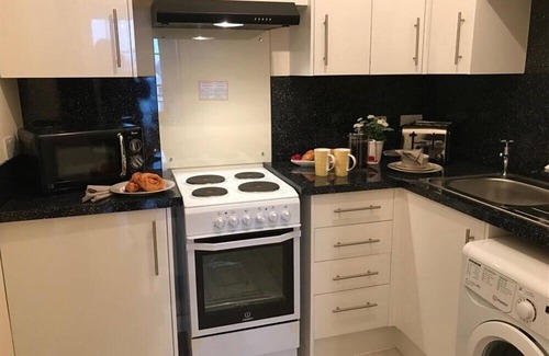 Wrexham Apartamento | The Glyndwr - Berwyn House - Central Wrexham - Sleeps Up To 6