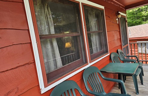 Lake George Cabina | The Gold Eagle Cabin 7