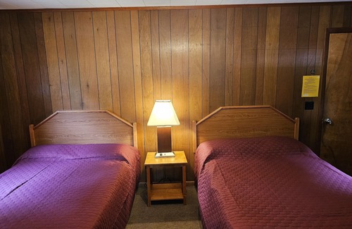 Lake George Cabina | The Gold Eagle Cabin 7