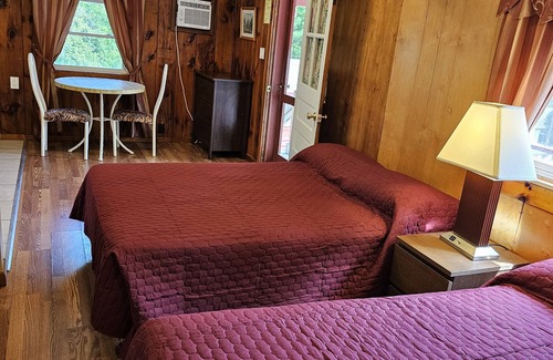 Lake George Cabina | The Gold Eagle Cabin 6