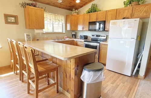 Hill City Casa | The Gold Mill Lovely Twin Home with Downtown View