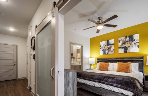 Linthicum Heights Apartamento | The Golden City, Gym - Pool - Fast Internet - Fully Stocked - BWI - New Listing