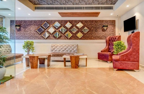 Danapur Hotel | The Golden Crown Hotel Banquet & Cafe