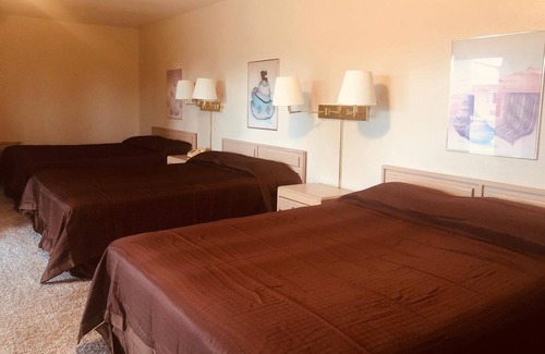 Panguitch Hotel | The Golden Spur