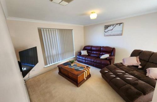 Lamington Casa | The Golfers Rest.