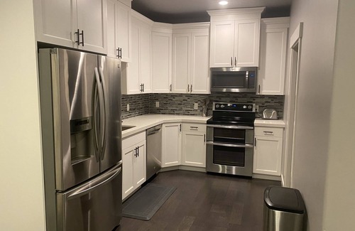 South Jordan Apartamento | The Gracie May Pool house