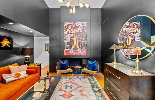 Downtown Austin Casa | The Graeber | Historic Mansion + Indoor Pool