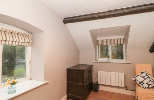 Upwey Cabaña | THE GRAIN STORE, pet friendly, with open fire in Weymouth