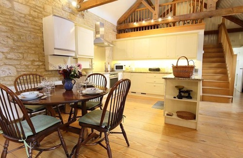 Bourton Cabaña | The Granary
