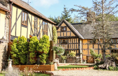 Hyssington Casa | The Granary, Montgomery