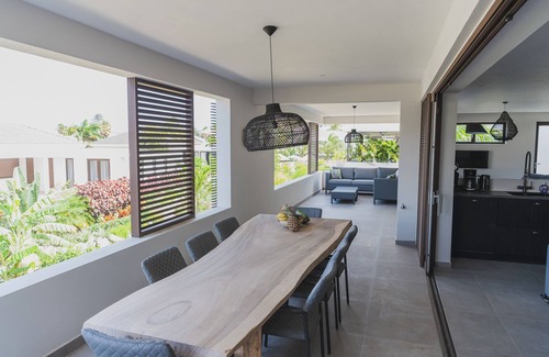 Willemstad Apartamento | 'The Grand' apartment, Jan Sofat, Apartment for 8 people near Jan Thiel on a luxury resort