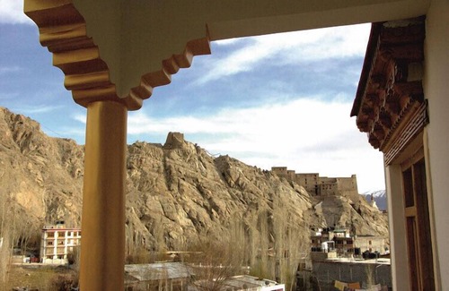 Leh Hotel | The Grand Chubi Hotel