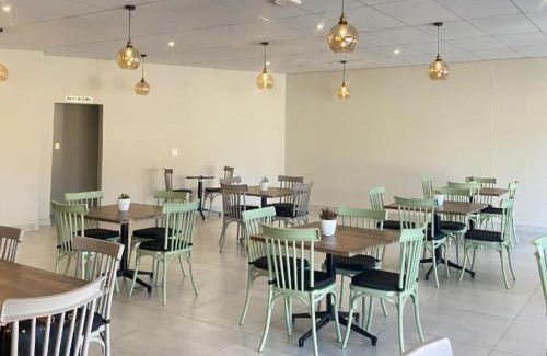 Rustenburg Cama Y Desayuno | The Grand Comfort