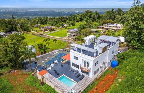 Guzman Arriba Casa | The Grand Escape- Luxury Villa El Yunque Views