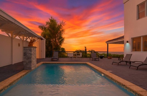 Guzman Arriba Casa | The Grand Escape- Luxury Villa El Yunque Views
