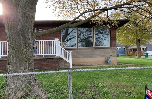 Niagara Falls Casa | The Grand Gorge Villa-With Yard& Parking