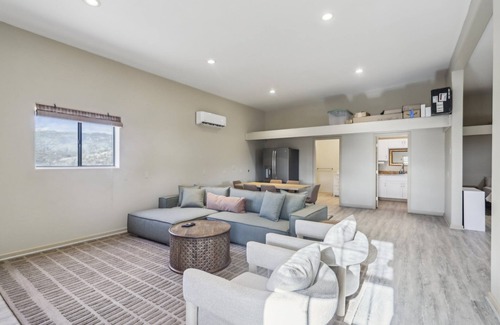 Vail Casa | The Grand Horizon; off-grid AZ estate home with sparkling pool