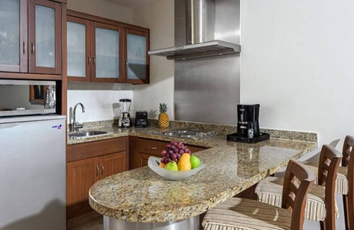 Las Jarretaderas Complejo | The Grand Mayan one bedroom Suite