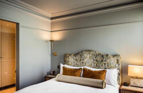 Paddington Hotel | The Grand National Hotel by Saint Peter
