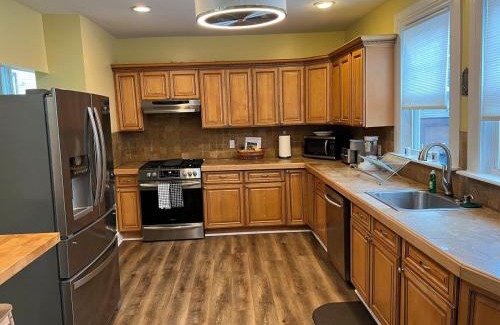 East Orange Casa | The Grand Parkway is a unique getaway with charm!