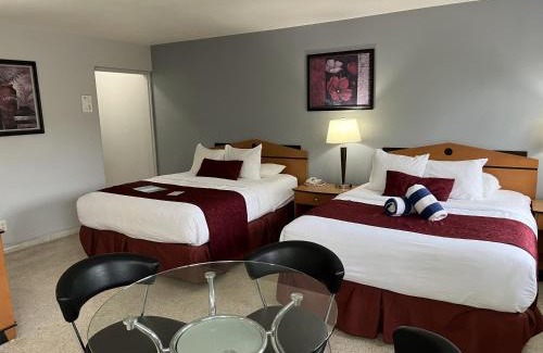 Central Beach Complejo | The Grand Resort and Spa & Worthington All Male
