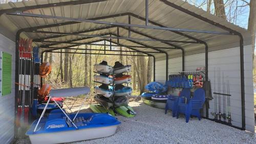 Onondaga Casa | The Grand Riverhouse & Bunkhouse