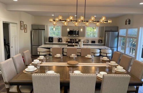 Lake Harmony Estates Villa | The Grand Splash Retreat - Spacious 10BR,7B Brand New Villa