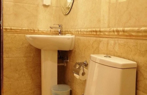 Male Hotel | The Grand View