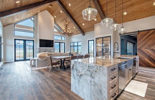 Clawson Casa | The Grande Dom | Private Luxury Mountain Estate