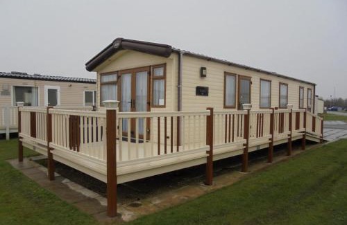 Ingoldmells Casa | The Grange Ingoldmells: Elan 6 berth, Central Heated, Wrap Around Decking