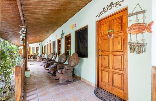 Palm Beach Estates Casa | The Grateful Hotel